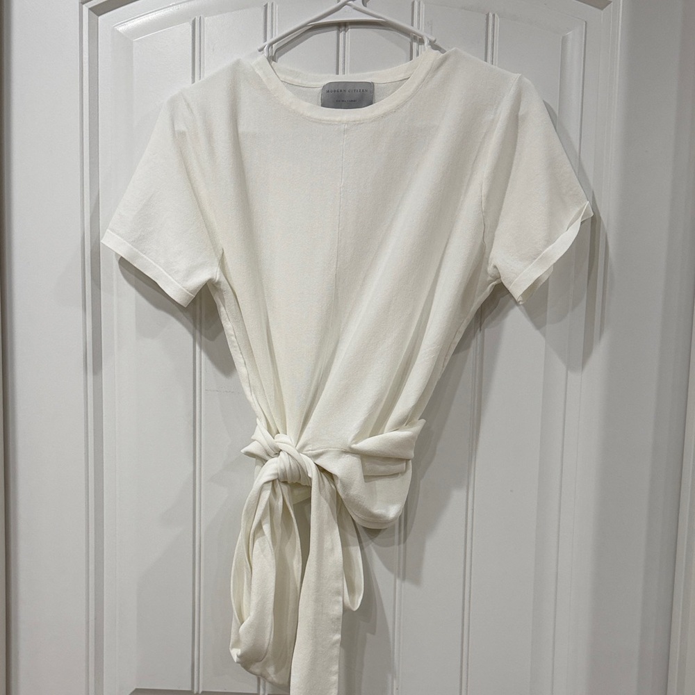 EUC Modern Citizen White Short Sleeve Tie-Front Top - Picture 2 of 5